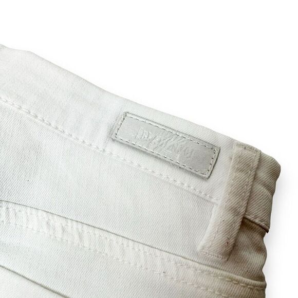 Blank NYC Little Queenie White Denim Cut-Off Short Blue Aztec Embroidery Size 27 - Picture 5 of 8